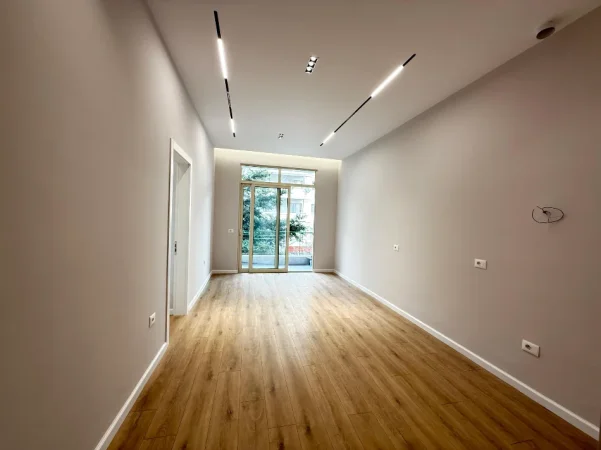 Tirane, shitet apartament 2+1 Kati 3, 70 m² 122.000 € (Astir)