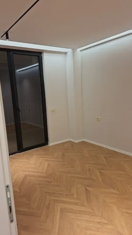 Tirane, jepet me qera 2+1+Ballkon Kati 3, 116 m² 1.200 €