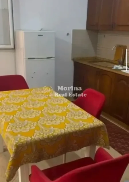 Tirane, jepet me qera shtepi 2+1 Kati 1, 85 m² 450 € (Kamez)