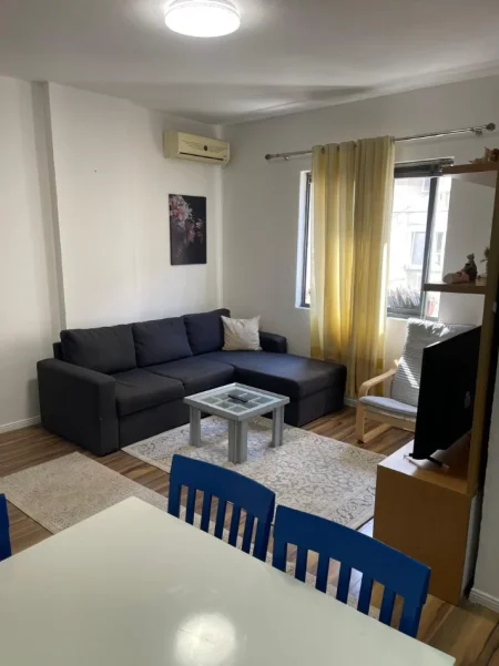 Tirane, shitet 1+1 Kati 2, 48 m² (Ish Parku)