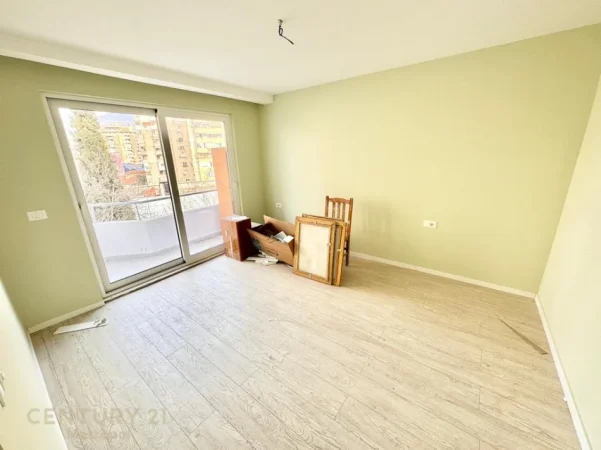 Tirane, jepet me qera zyre Kati 2, 100 m² 1.100 € (Qender)