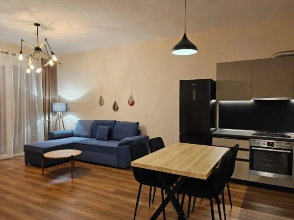Tirane, jepet me qera apartament 2+1 Kati 6, 100 m² 600 € 