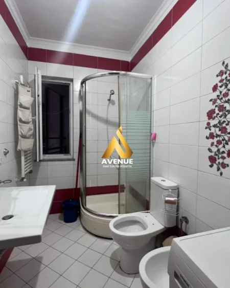 Tirane, jepet me qera 1+1 , 72 m² 410 € (Rruga xhanfize keko)