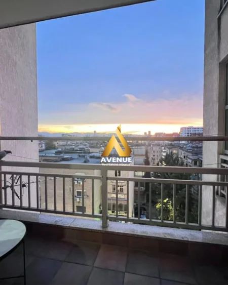 Tirane, jepet me qera 1+1 , 72 m² 410 € (Rruga xhanfize keko)