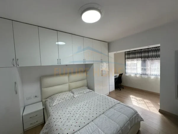 Tirane, jepet me qera apartament 1+1+Ballkon Kati 2, 60 m² 600 € (Myslym Shyri)