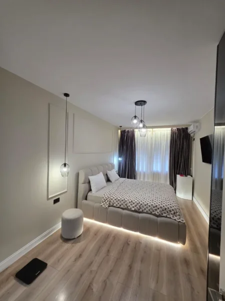 Tirane, shitet apartament 2+1+Ballkon Kati 1, 112 m² 336.000 € (Komuna e Parisit)
