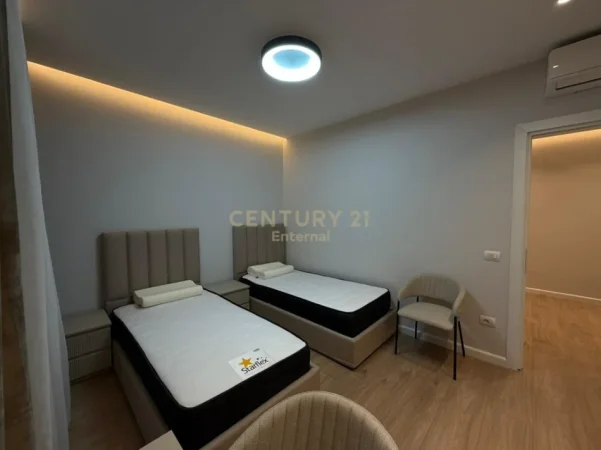 Tirane, jepet me qera apartament 2+1 Kati 5, 116 m² 1.550 € (mine peza)
