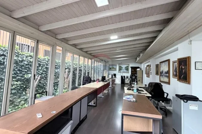 Tirane, shitet ambjent biznesi , 216 m² 600.000 € (Amabasada Amerikane)