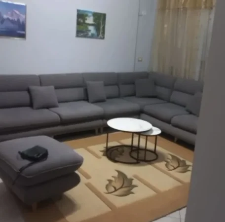 Tirane, jap me qera apartament 1+1+Ballkon Kati 2, 1 m² 40.000 € (Fresku)