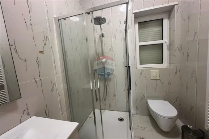 Tirane, jepet me qera Vile 3 Katshe , 650 m² 4.500 € 