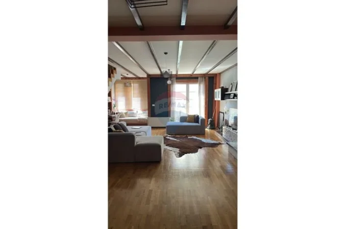 Tirane, jepet me qera Vile 3 Katshe , 200 m² 1.100 € 