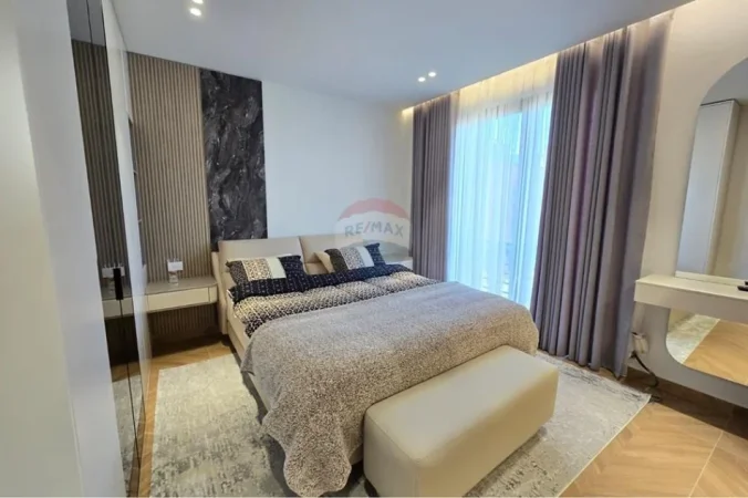 Tirane, jepet me qera Vile 3 Katshe , 300 m² 3.500 € 