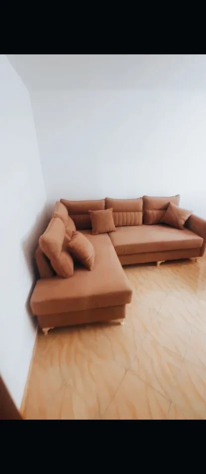 Tirane, jepet Apartament me Qera 1+1, Mobiluar,Çmimi 43.000 Lekë te Reja, Pranë Medresesë/ Rruga Rruga Dibrës/Tiranë.