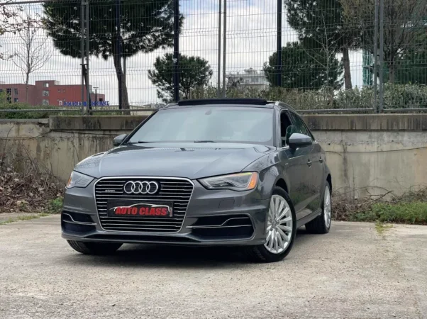 Tirane, shes makine AUDI A3 E TRON PLUG IN HYBRID Benzin, gri e erret automatik Klima 171.000 km 12.500 €