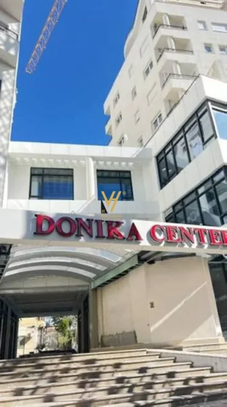 Tirane, jepet me qera zyre Kati 0, 110 m² 3.300 € (MINE PEZA)
