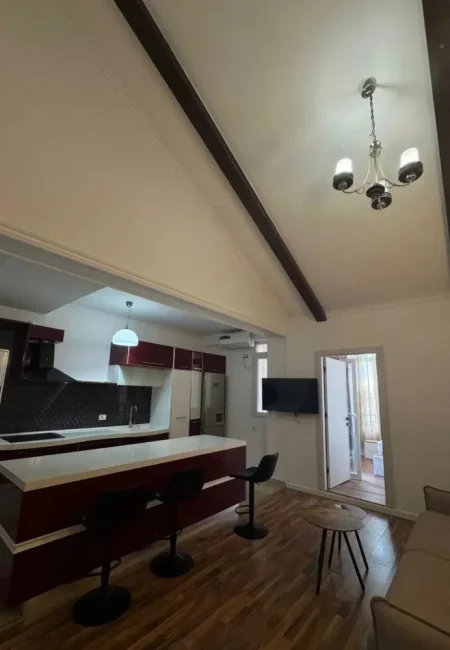 Tirane, jepet me qera apartament 1+1+Ballkon Kati 7, 90 m² 500 € (Kodra e Diellit)