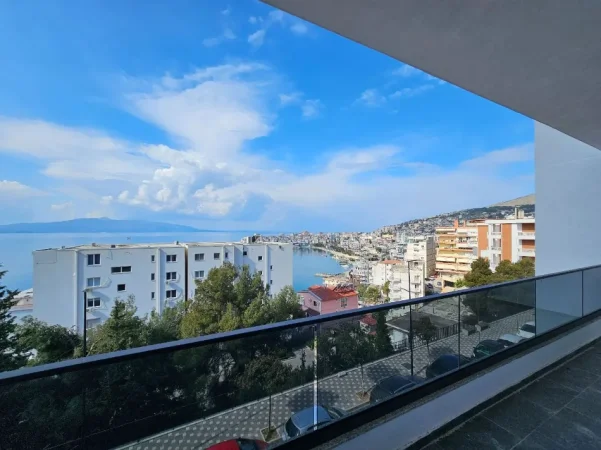 Sarande, shitet apartament 1+1 ,