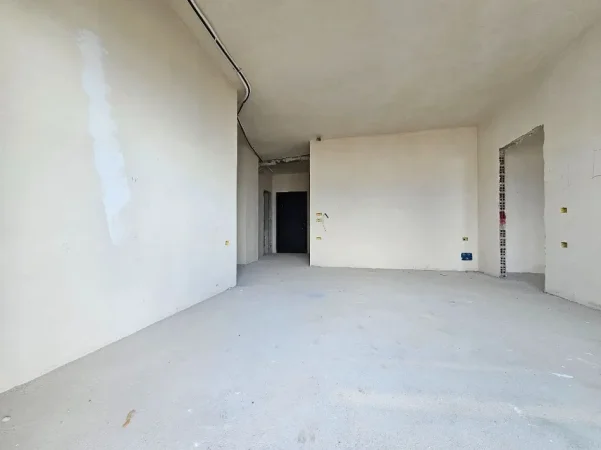 Sarande, shitet apartament 1+1 ,