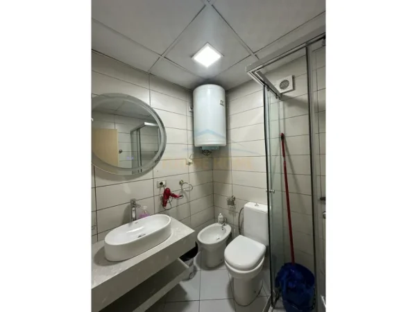 Tirane, jepet me qera apartament 2+1+Ballkon Kati 5, 100 m² 630 € (Don Bosko)