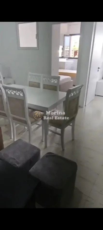 Tirane, jepet me qera shtepi 2+1 Kati 2, 90 m² 450 € (Laprake)