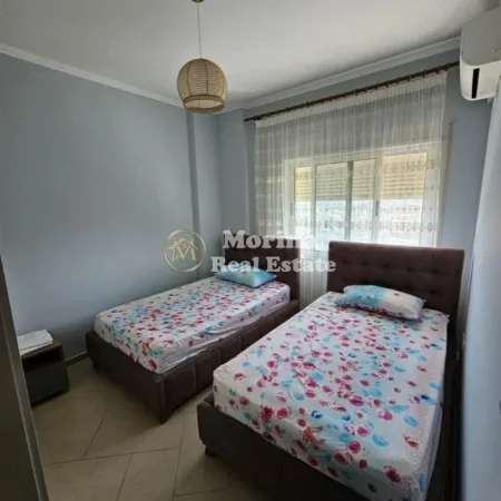 Tirane, jepet me qera apartament 2+1 Kati 2, 100 m² 650 € (Liqeni i Thate)