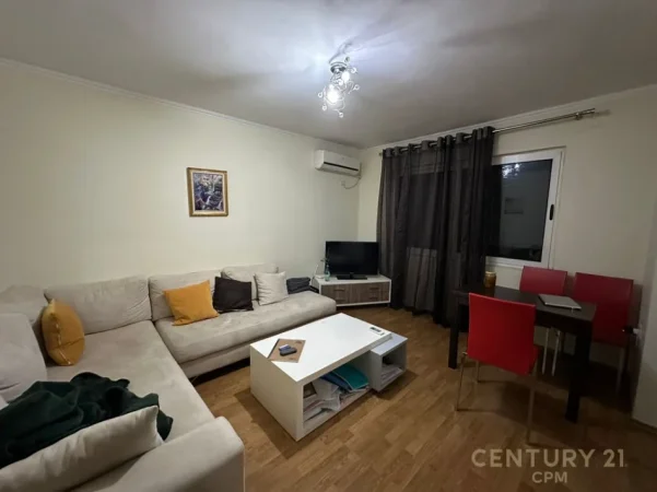 Tirane, shitet apartament 1+1 Kati 5, 167.000 € 