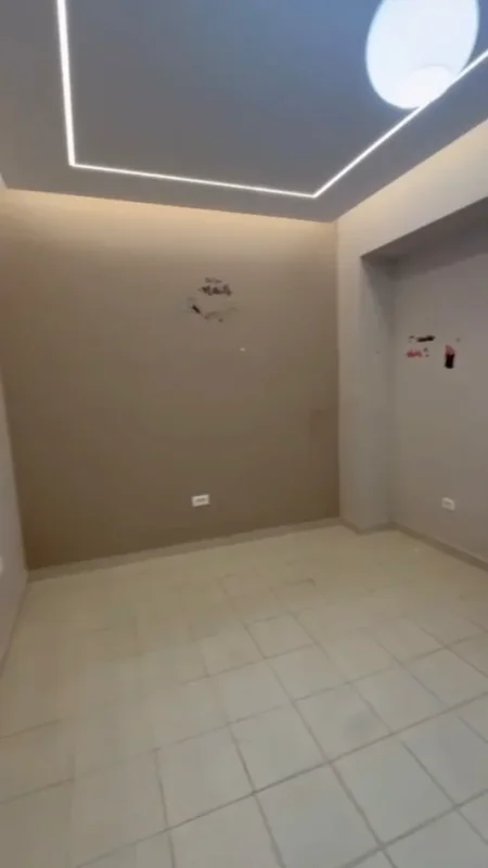 Durres, jepet me qera ambjent biznesi Kati 0, 30 m² 200 € (Zjarrfiksja, Durres)