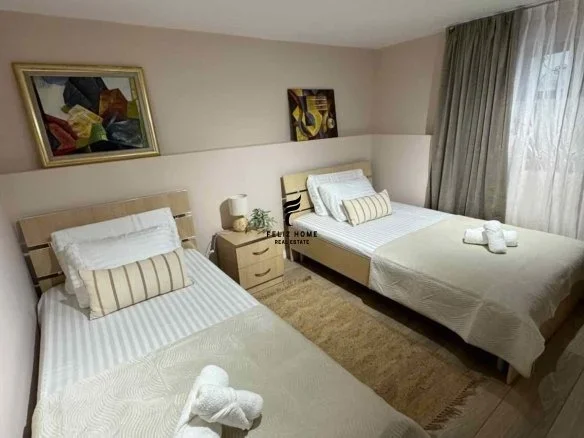 Tirane, jepet me qera apartament 2+1+Ballkon Kati 1, 80 m² 650 € (RRUGA E ELBASANIT)