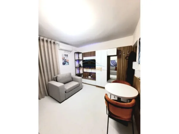 Tirane, shitet garsonier 1+1 Kati 2, 35 m² 86.000 € (Ali Demi, Shkolla Kushtrimi i Lirise)