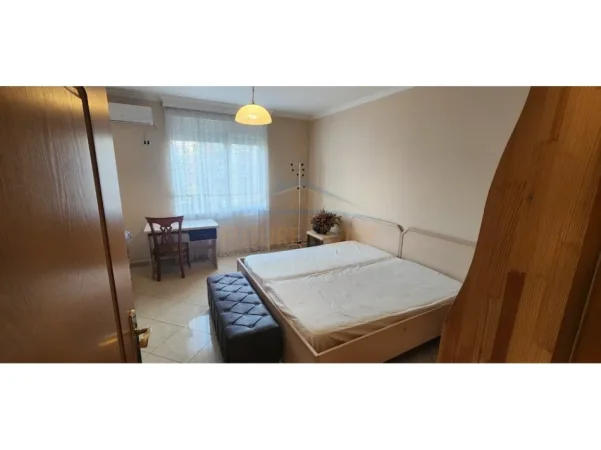 Tirane, jepet me qera apartament 2+1+Aneks+Ballkon Kati 6, 104 m² 850 € (sami frasheri)