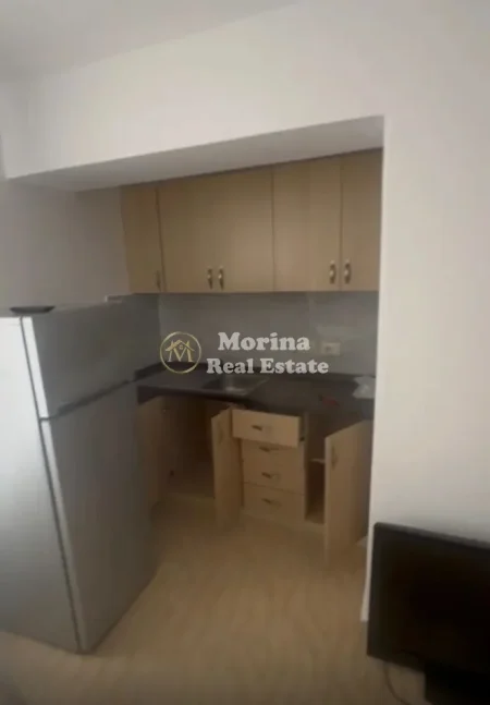 Tirane, jepet me qera apartament 1+1 Kati 1, 60 m² 450 € (Medreseja)