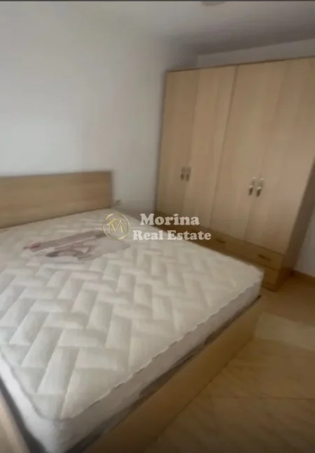 Tirane, jepet me qera apartament 1+1 Kati 1, 60 m² 450 € (Medreseja)