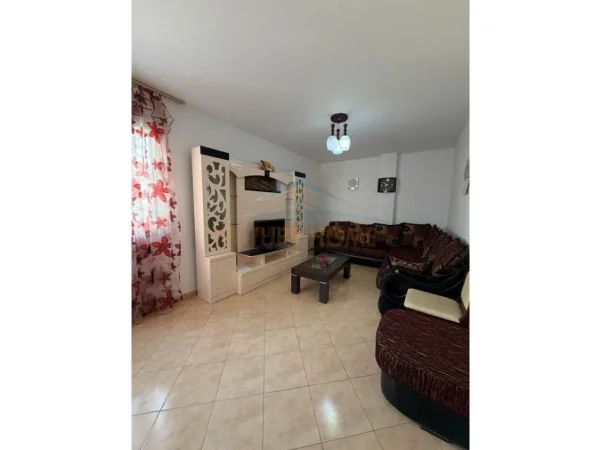 Tirane, shitet apartament 2+1+2 Kati 5, 92 m² 125.000 € (FRESK , Prane Flamingo)