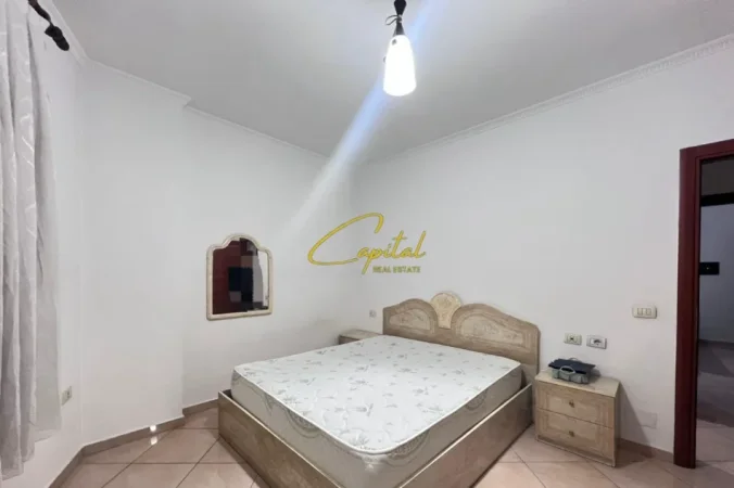 Tirane, jepet me qera apartament 1+1 Kati 4, 72 m² 400 € (PORCELAN)