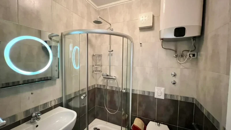 Jepet me Qera: 3+1+2wc+1Post Parkimi🅿️ - 📍Kopshti Zologjik (Pallati i Pavarotit) - 1200€ - Kati.6 - Sp.145m² || 4 min ne kembe nga Liqeni Artificial