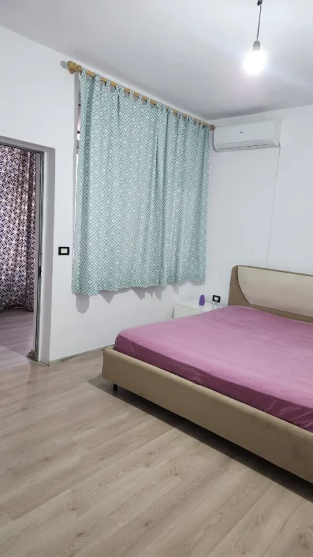 Tirane, jepet me qera apartament duplex Dublex Kati 1, 90 m² 500 € (Kushtrimi i Lirise ,Ali Demi)