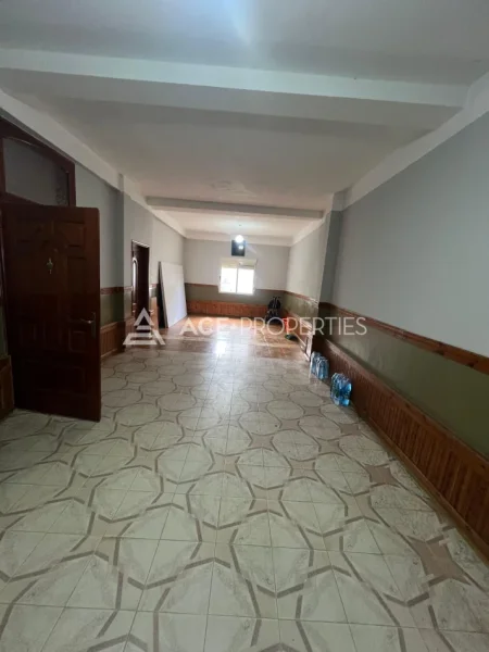 Durres, shitet apartament 3+1 Kati 3, 400 m² 260.000 € (Arapaj ,Durres)