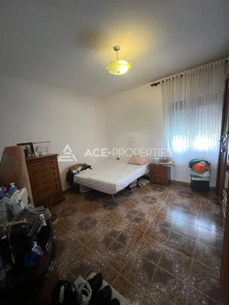 Durres, shitet apartament 3+1 Kati 3, 400 m² 260.000 € (Arapaj ,Durres)