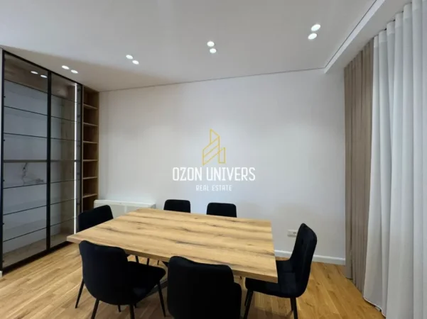 Tirane, jepet me qera Vile 2 Katshe Kati 0, 340 m² 3.300 € (Teg)