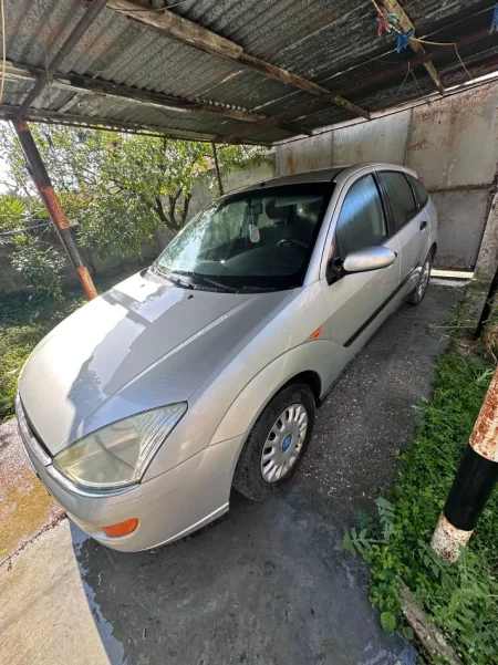 Tirane, makine Nafte, gri metalizato manuale Kondicioner 200.000 km 1.500 €