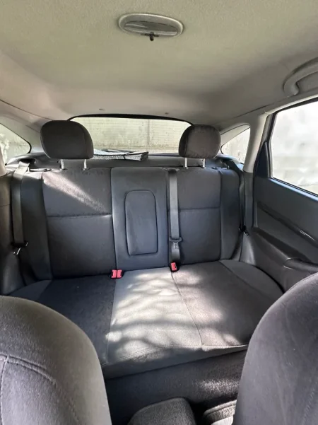 Tirane, makine Nafte, gri metalizato manuale Kondicioner 200.000 km 1.500 €