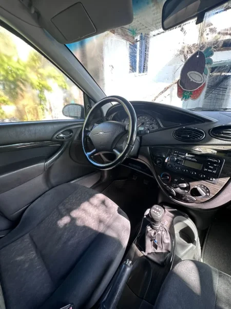 Tirane, makine Nafte, gri metalizato manuale Kondicioner 200.000 km 1.500 €