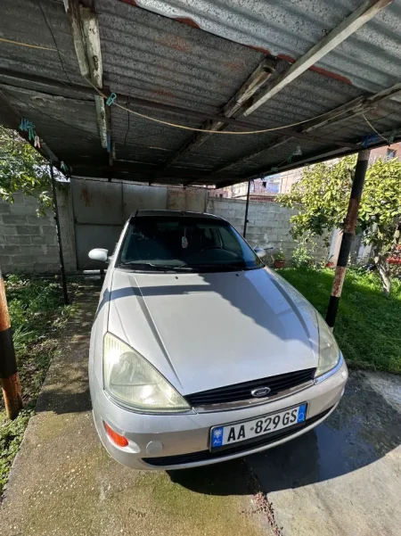 Tirane, makine Nafte, gri metalizato manuale Kondicioner 200.000 km 1.500 €