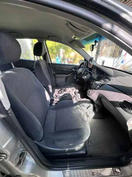 Tirane, makine Nafte, gri metalizato manuale Kondicioner 200.000 km 1.500 €