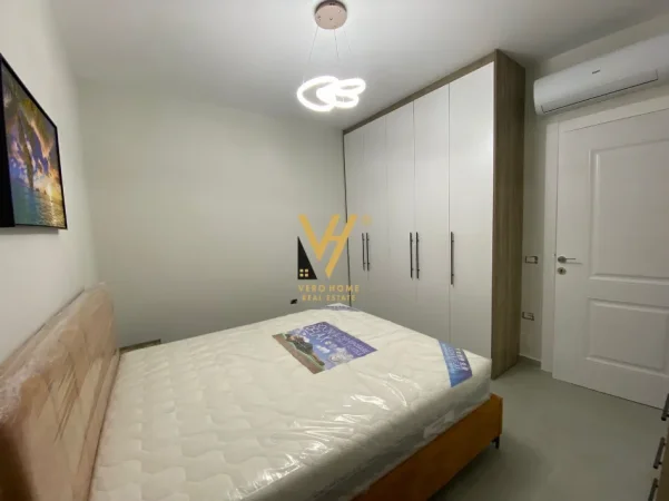 Tirane, shitet apartament 2+1+Ballkon Kati 3, 80 m² (RRUGA E DURRESIT)