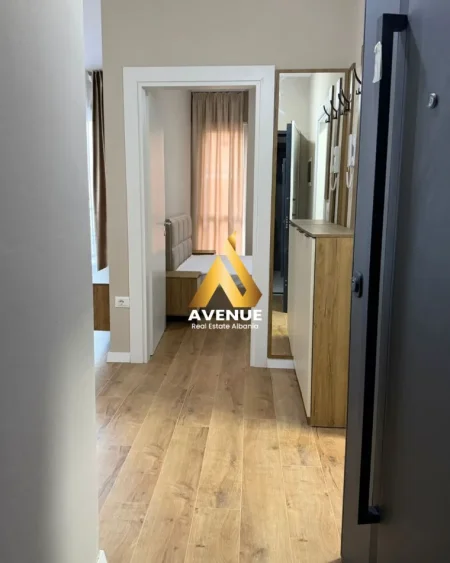 Tirane, jepet me qera apartament 1+1+Ballkon Kati 4, 65 m² 430 € (rruga gryka e kacanikut)