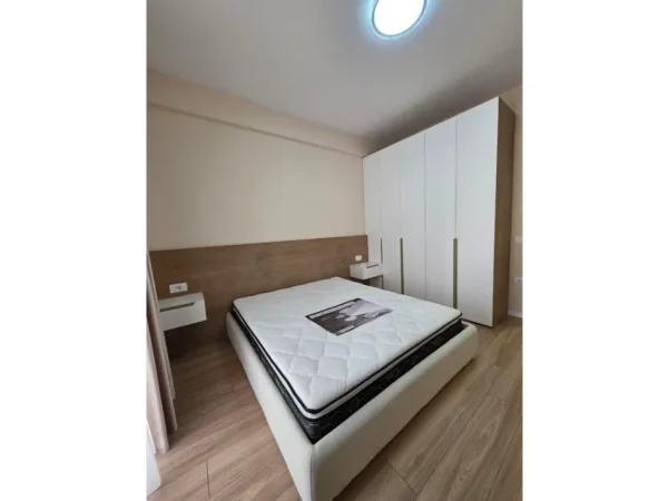 Tirane, jepet me qera apartament 1+1 Kati 3, 72 m² 500 € (Urban Gate ,Unaza e re)
