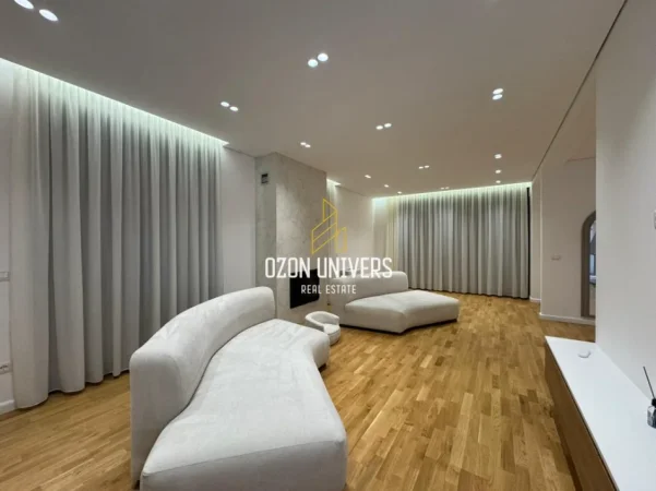 Tirane, jepet me qera Vile 2 Katshe Kati 2, 340 m² 3.300 € (Teg)