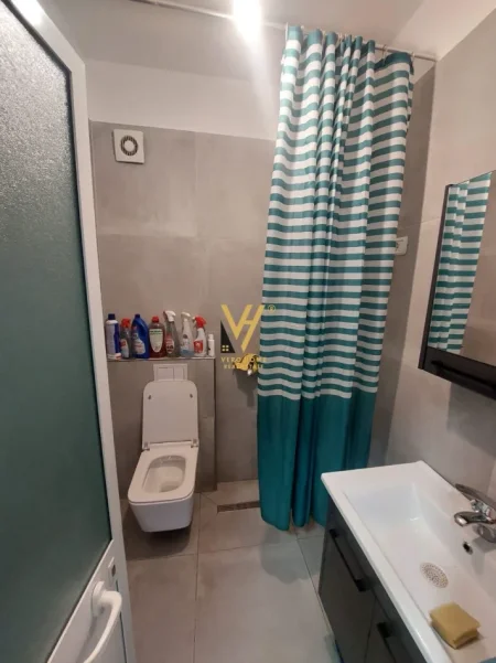 Tirane, jepet me qera apartament 2+1+Ballkon Kati 1, 86 m² 620 € (SELITE)