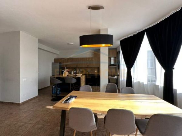 shitet apartament 3+1+BLK Kati 3, 135.000 Euro (Xhamllik)
